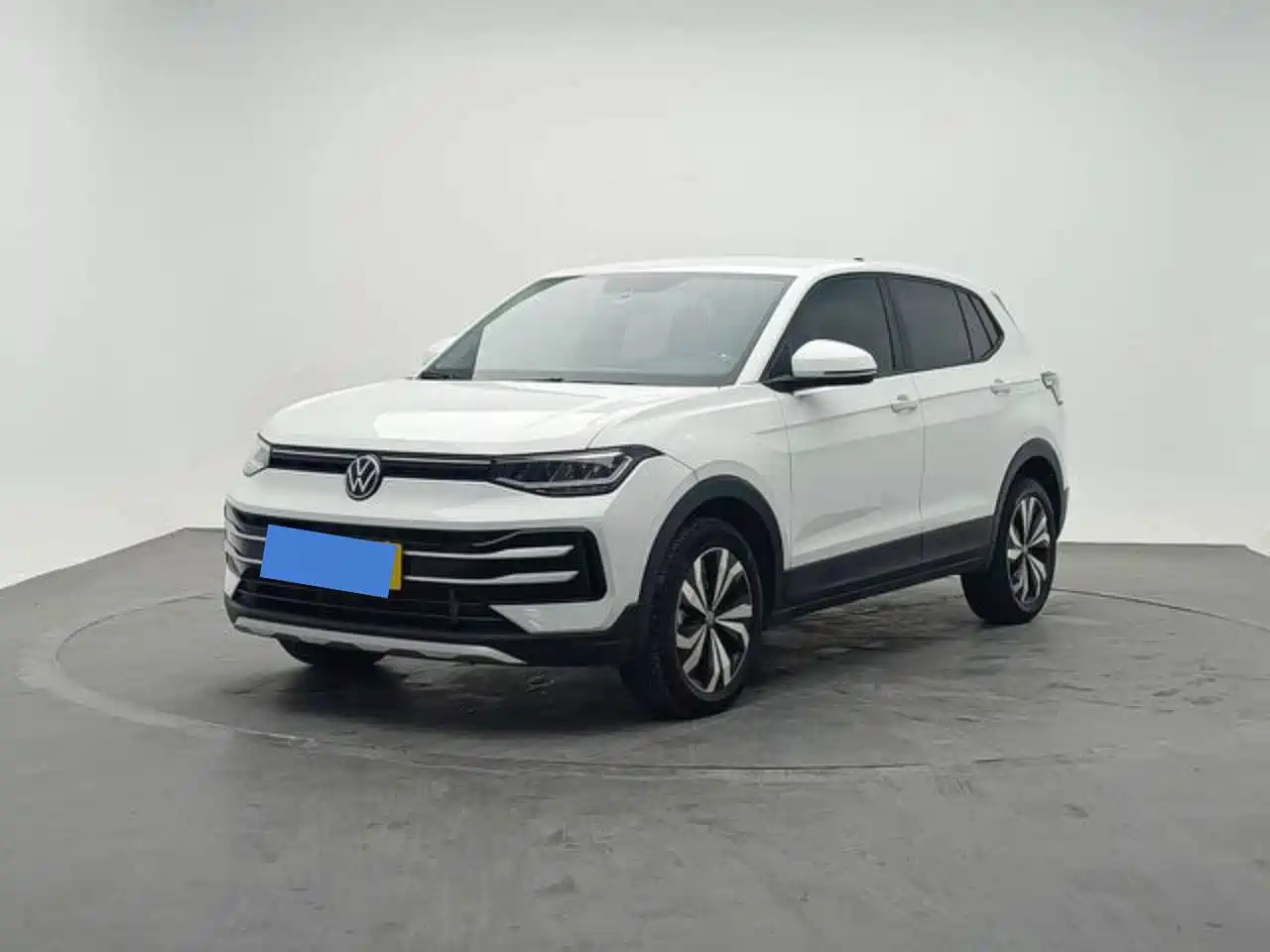Volkswagen Tharu 2025 2025 Model Rising Star 1.5L Advance Edition