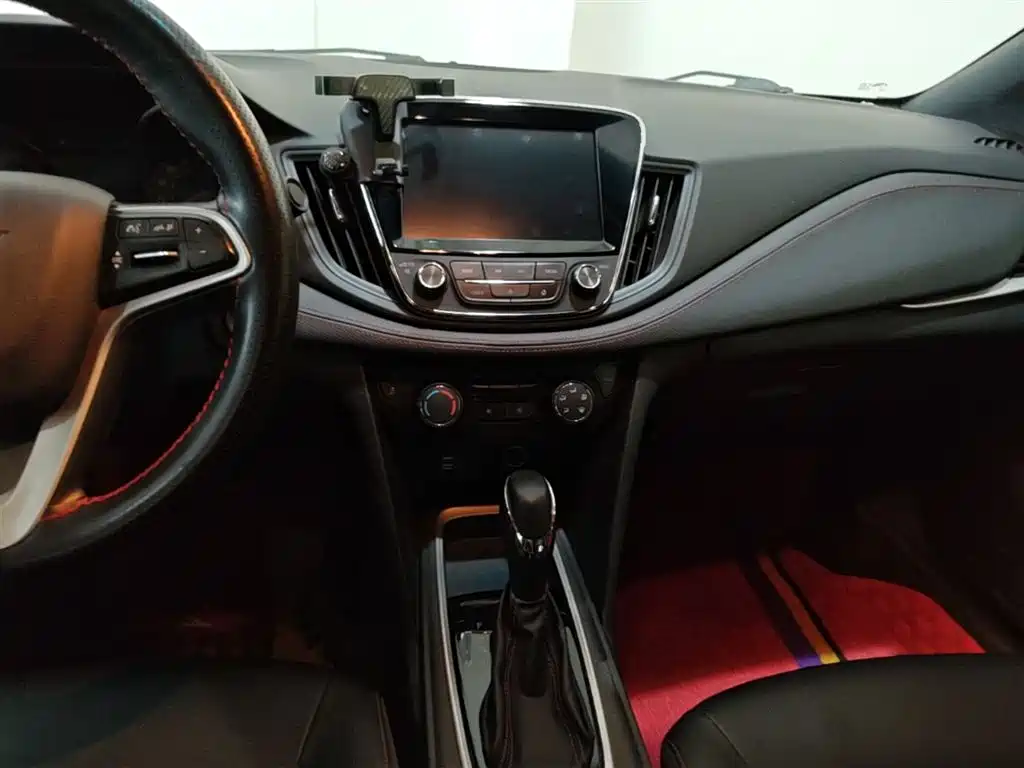 Chevrolet Monza 2019 RS 330T Auto Smooth Edition China VI фото 13