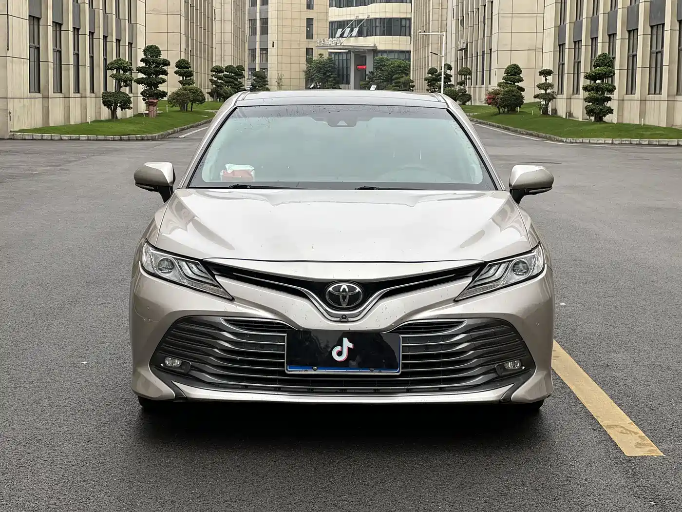 Toyota Camry 2018 2.5Q Flagship Edition фото 2