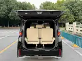 Фото 27 - Toyota Vellfire