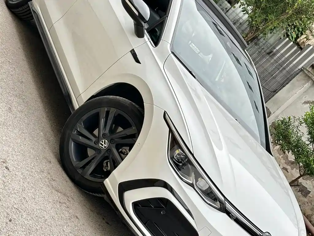 Volkswagen Golf 2023 280TSI DSG R-Line Lite фото 25