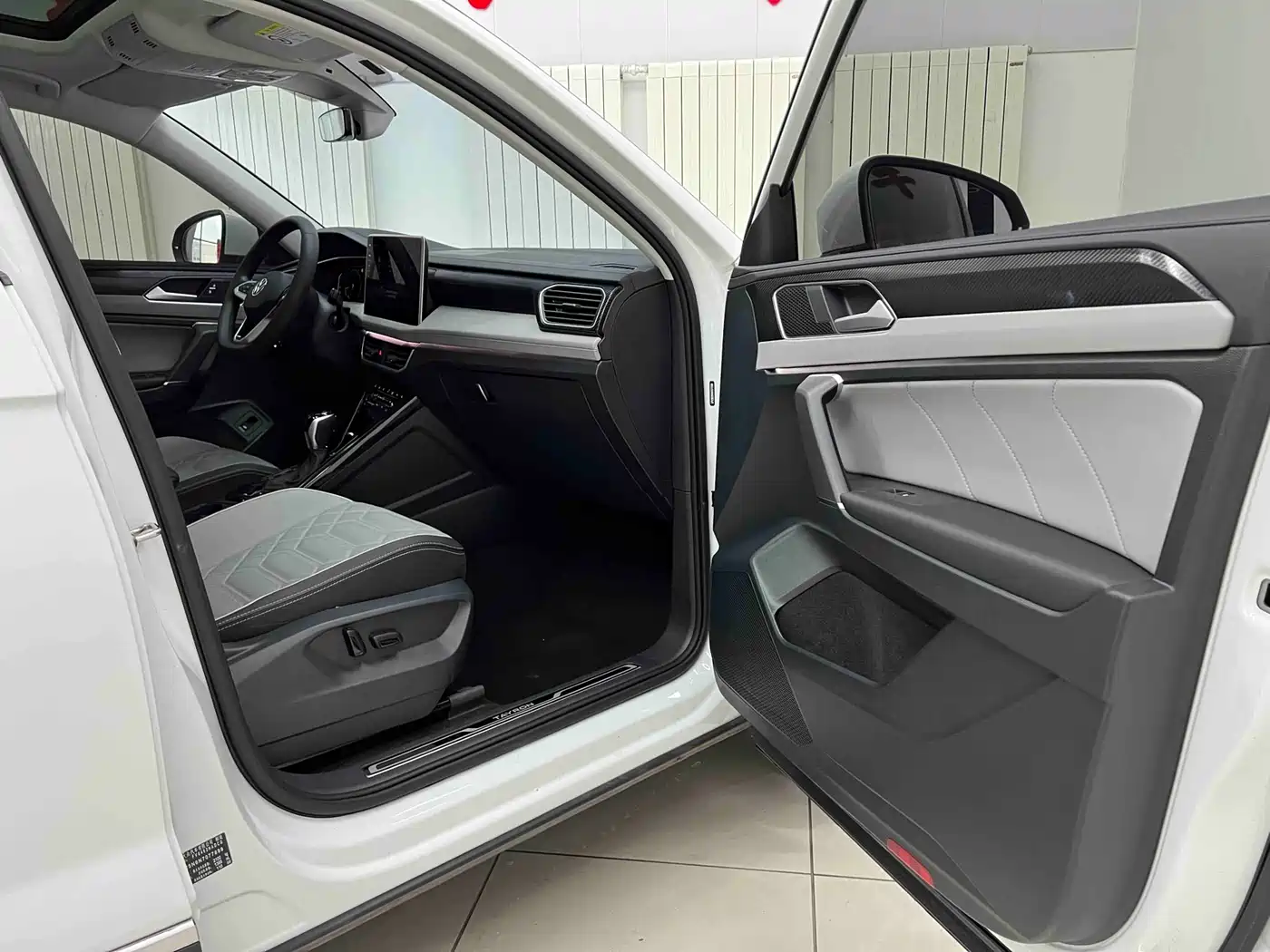 Volkswagen Tayron 2023 280TSI 2WD Luxury Plus Advanced Edition фото 21