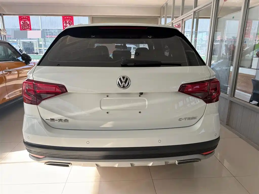 Volkswagen C-TREK 2018 1.5L Auto Fashion Edition фото 5
