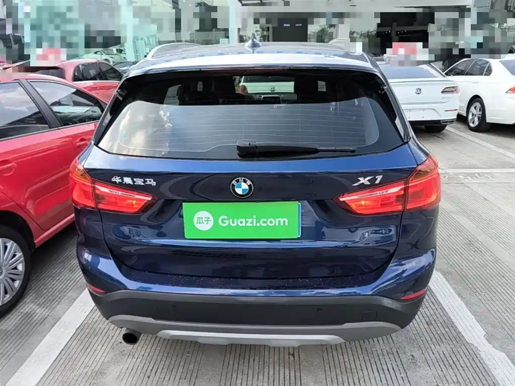 BMW X1 2018 sDrive18Li Premium Model фото 6