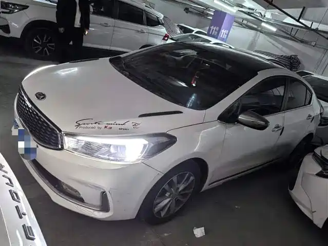KIA K3