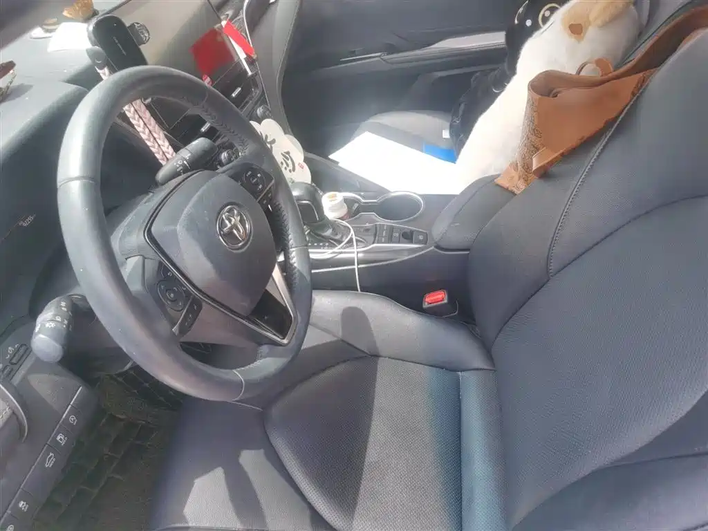 Toyota Camry 2021 2.5G Luxury Edition фото 8