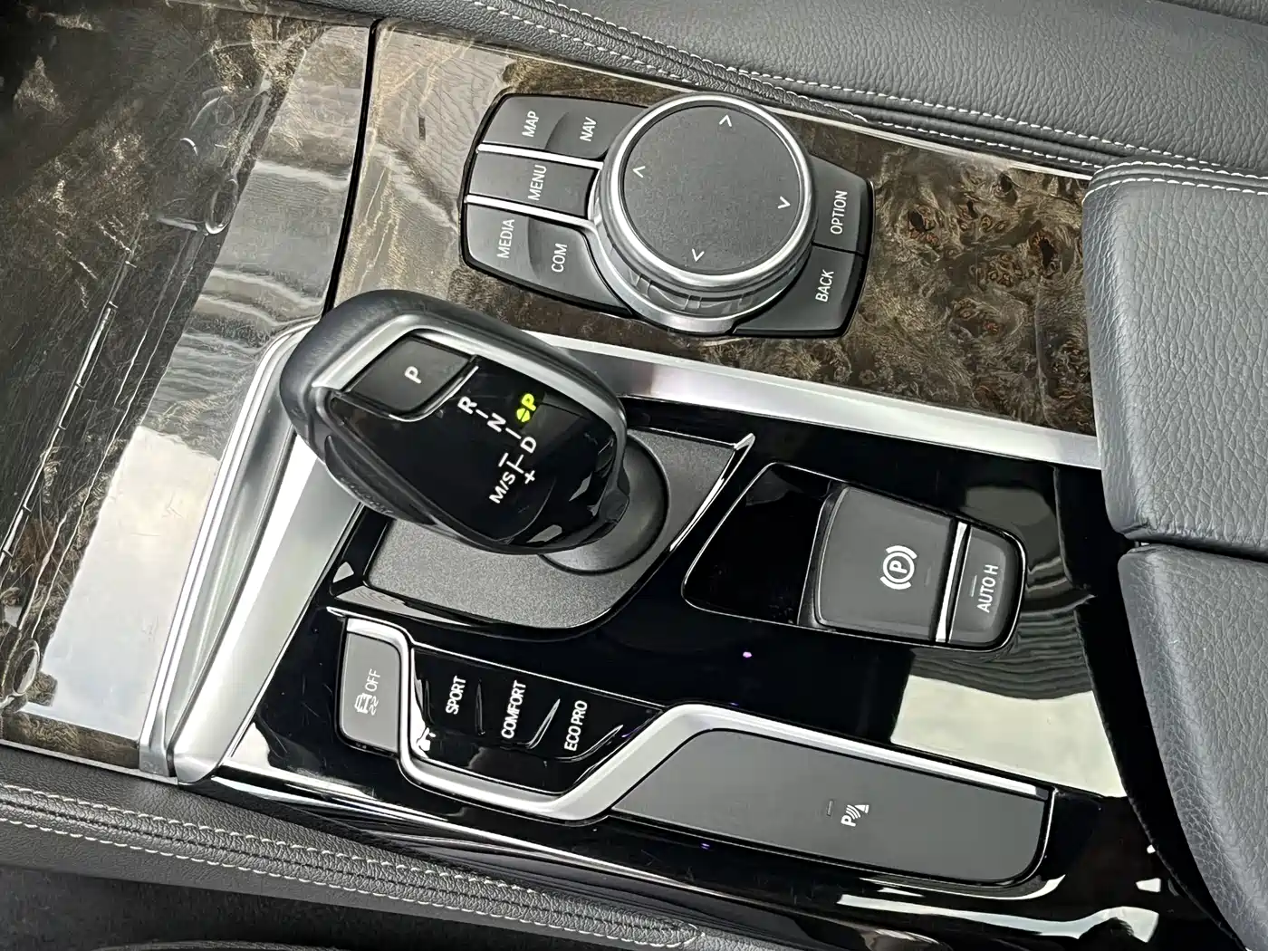 BMW 5 Series 2019 Facelift 530Li Leading M Sport Package фото 17