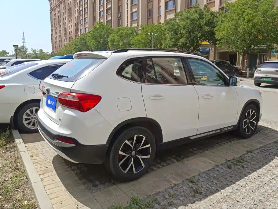 2016 Zhonghua V5