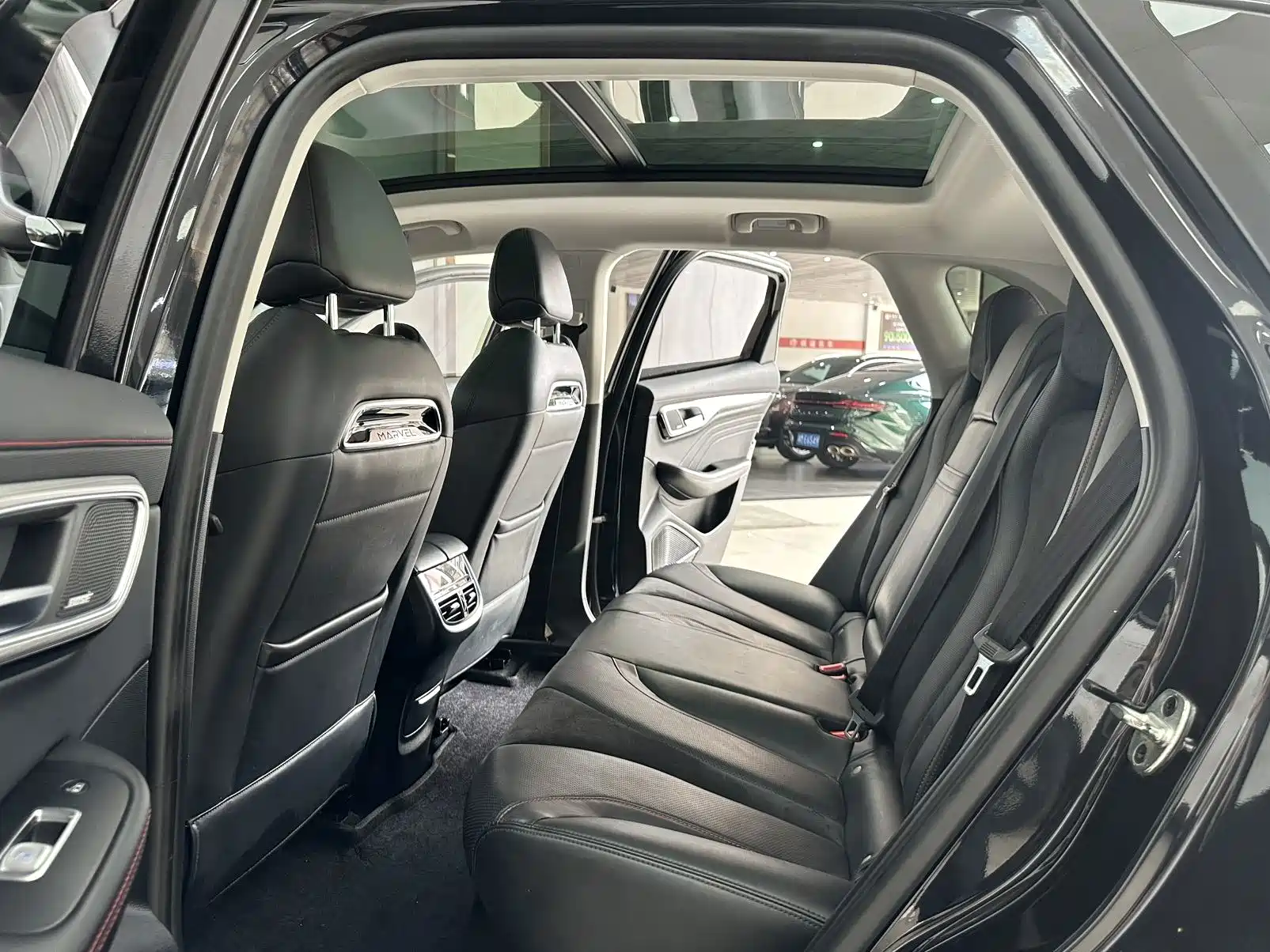 Photo 14 - Roewe Feifan MARVEL R