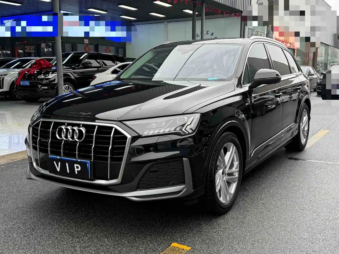AUDI Q7