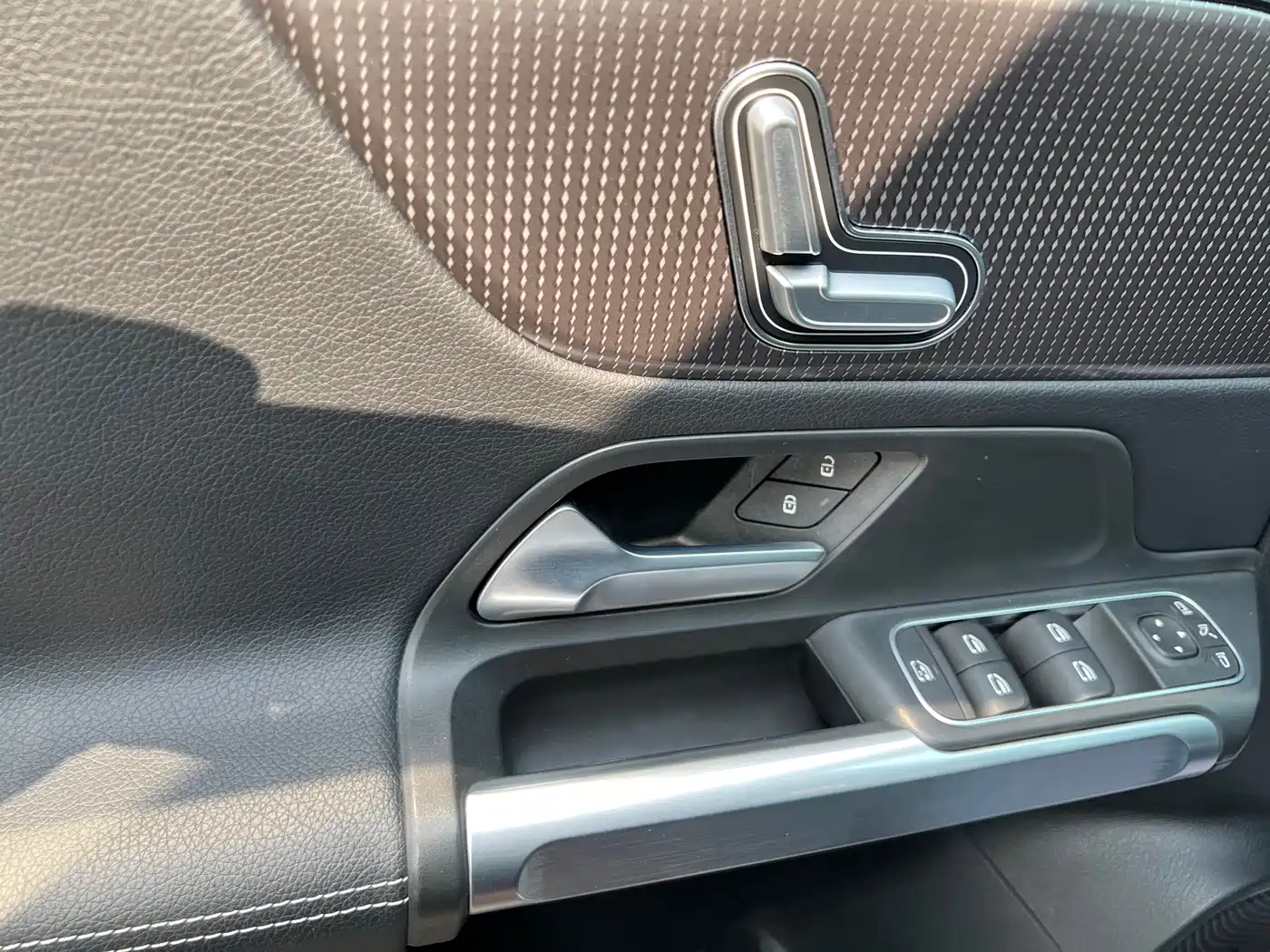Mercedes-Benz GLB 2020 GLB 200 Dynamic фото 16