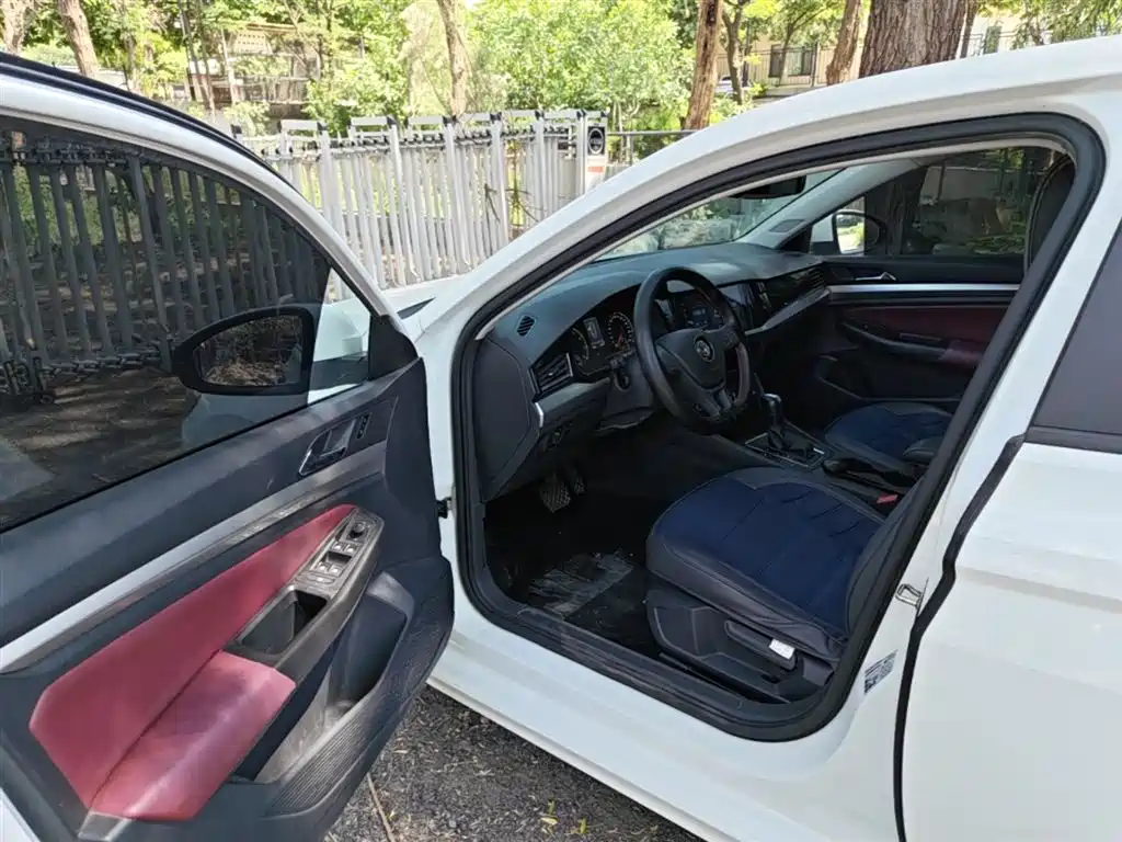 Volkswagen Bora 2019 Facelift 1.5L Automatic Fashion China VI фото 16