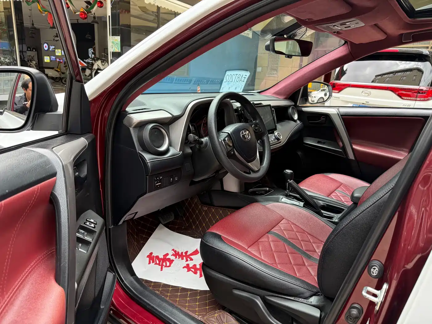 Toyota RAV4 Rongfang 2019 2.0L CVT 2WD Style X Limited Edition China VI фото 8