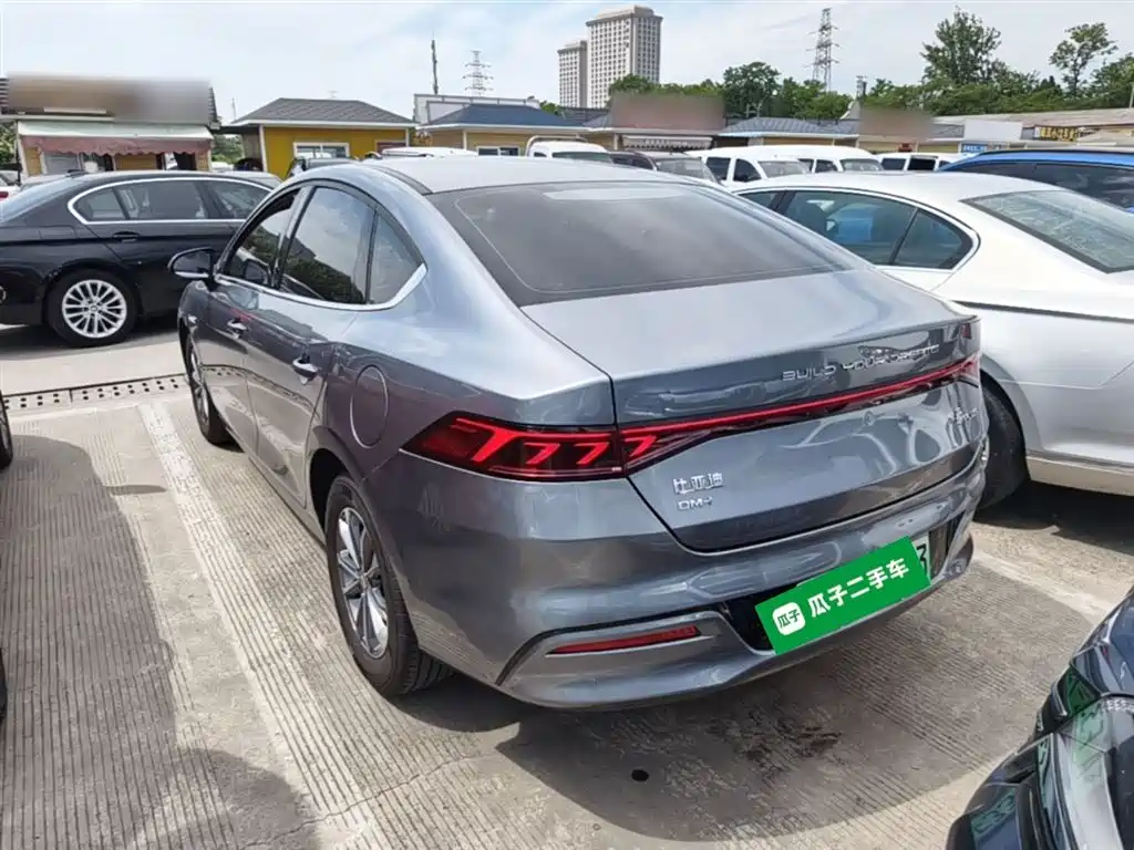 BYD Qin PLUS 2025 DM-i Smart Drive 55KM Leader фото 5
