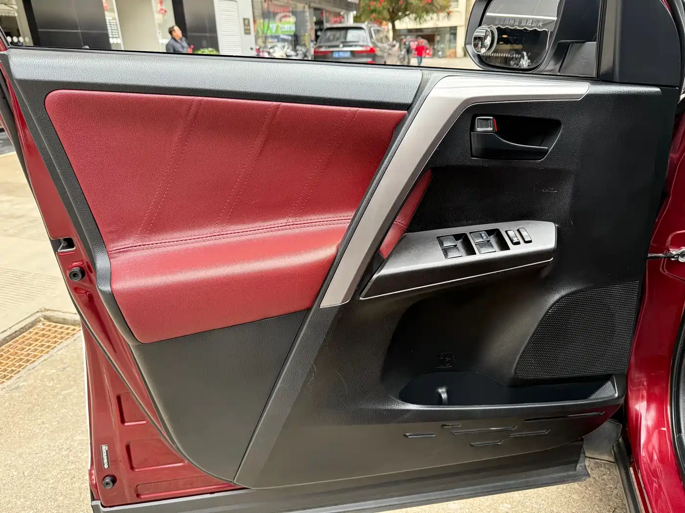 Toyota RAV4 Rongfang 2019 2.0L CVT 2WD Style X Limited Edition China VI фото 16