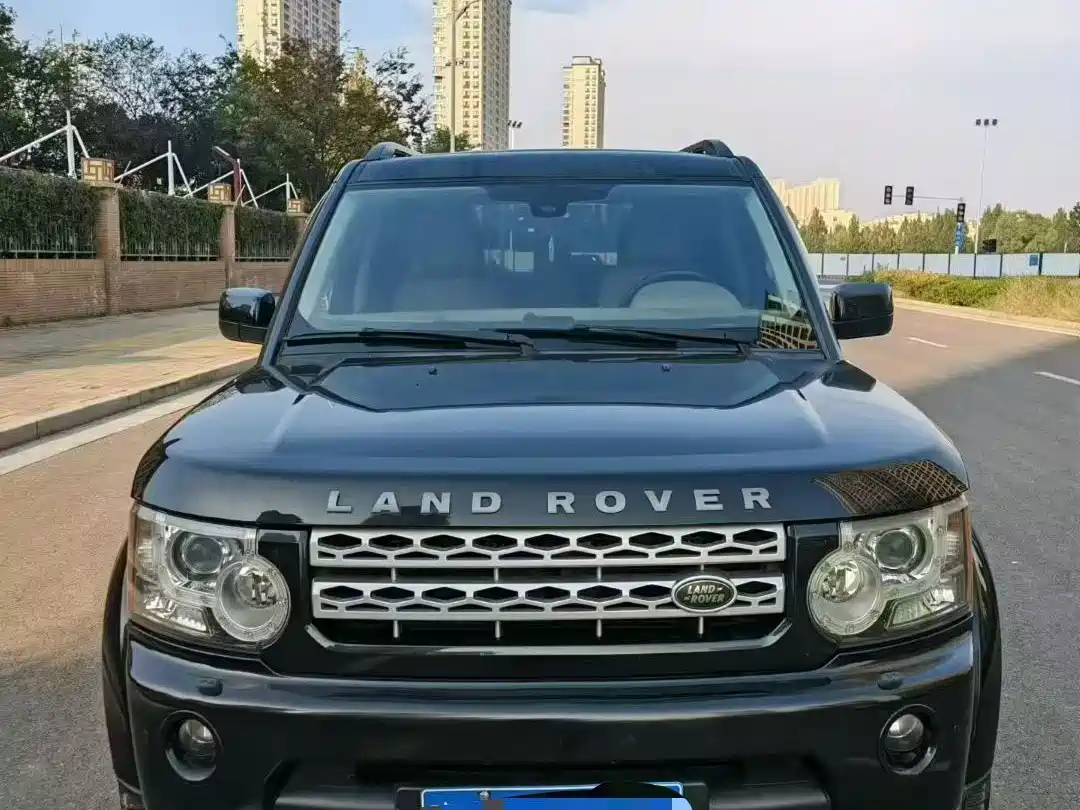 Land Rover Discovery 2013 3.0 SDV6 HSE Diesel фото 2