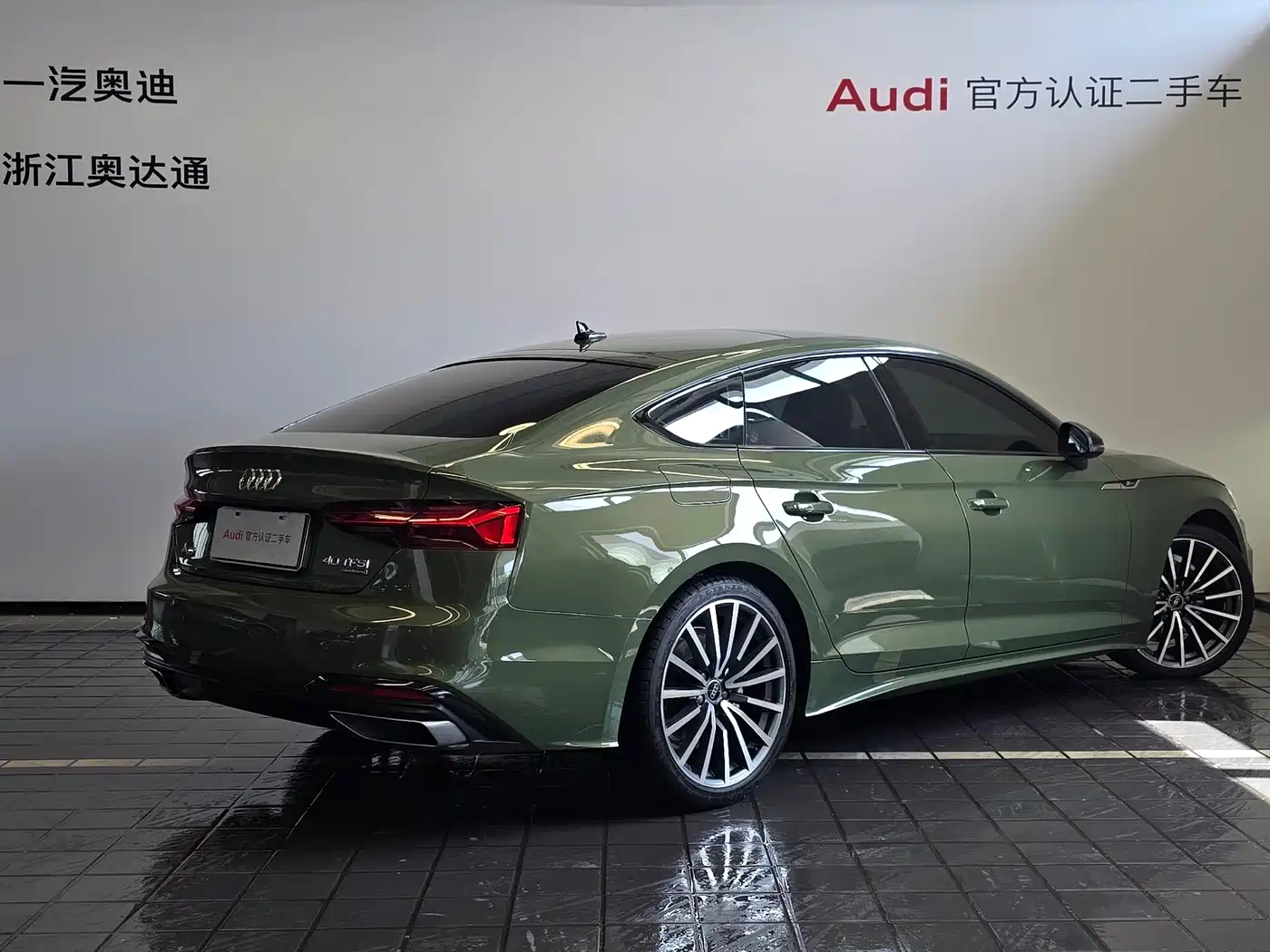 Audi A5 (Import) 2024 Sportback 40 TFSI quattro Luxury Dynamic фото 6