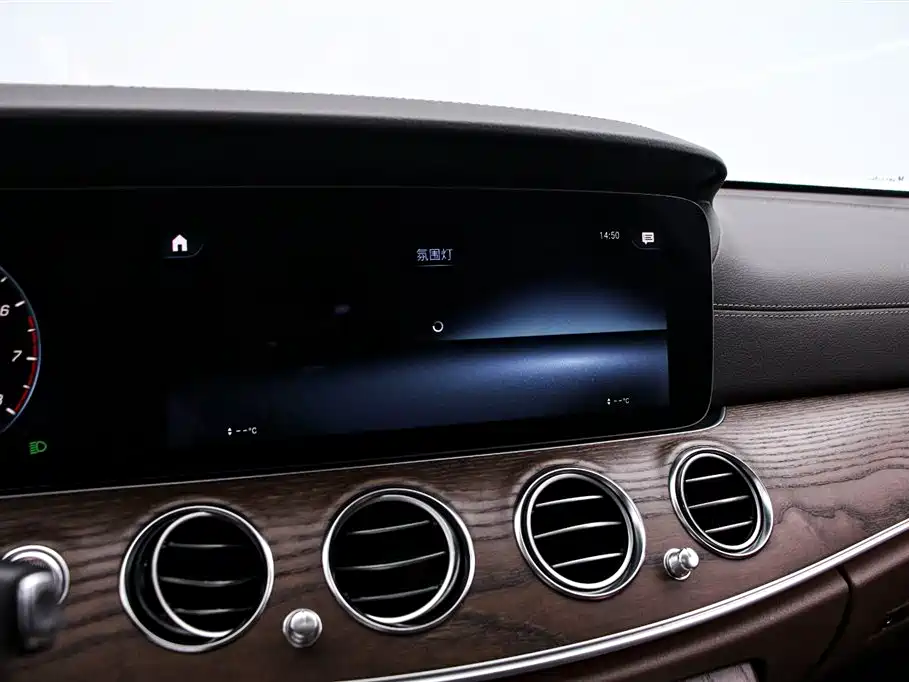 MERCEDES-BENZ E CLASS