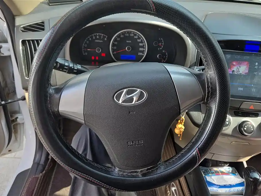 Hyundai Elantra 2011 1.6L Automatic Comfort фото 15