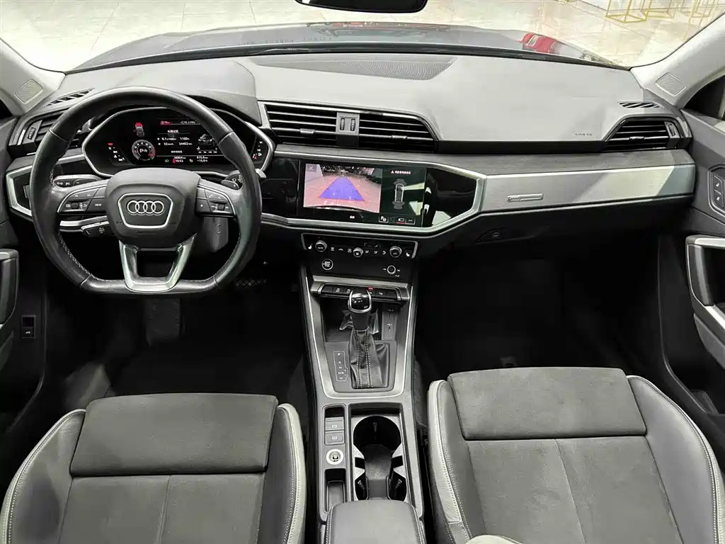 Audi Q3 2022 35 TFSI Fashion Dynamic фото 3