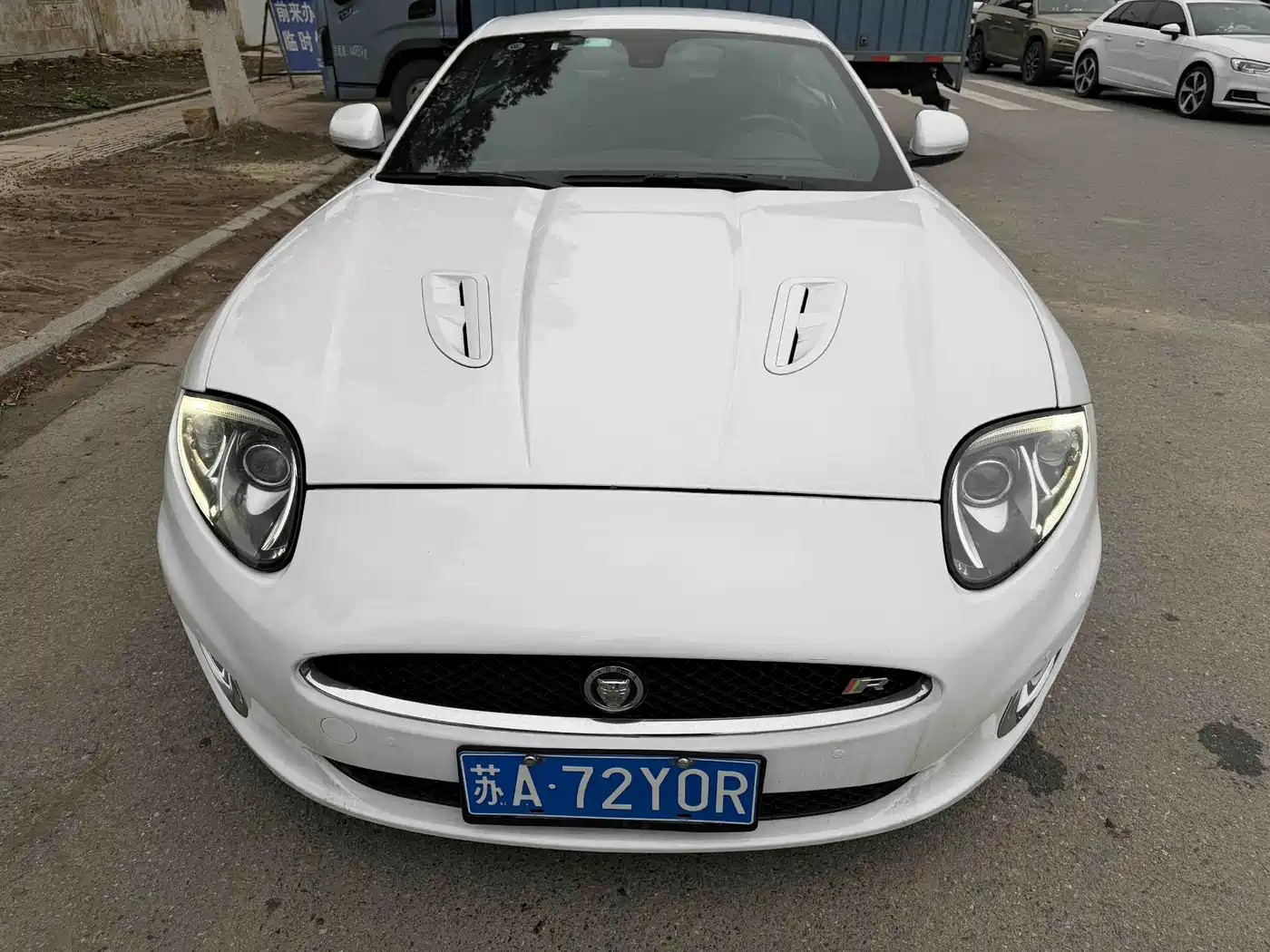 Jaguar XK 2012 XKR 5.0L Supercharged Coupe фото 2