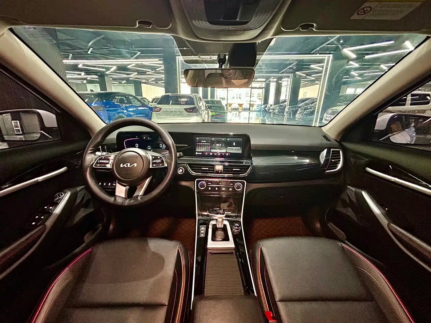 Kia Seltos 2023 1.5L CVT Luxury Edition фото 28