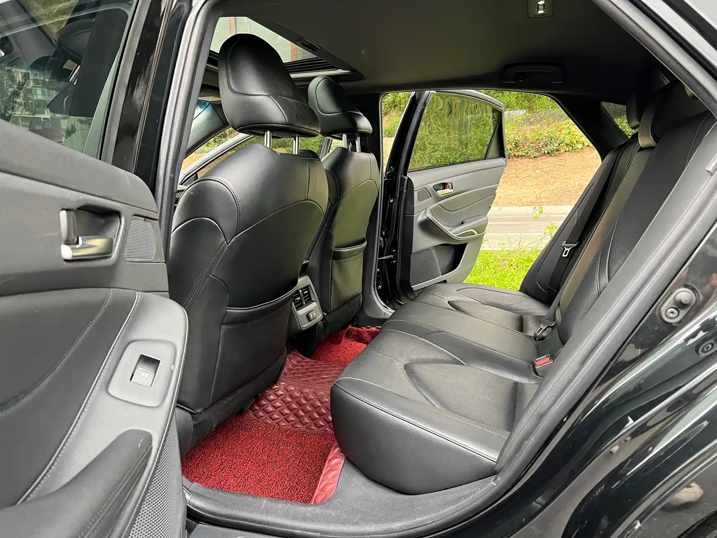 Toyota Avalon 2021 2.5L Luxury Edition фото 16