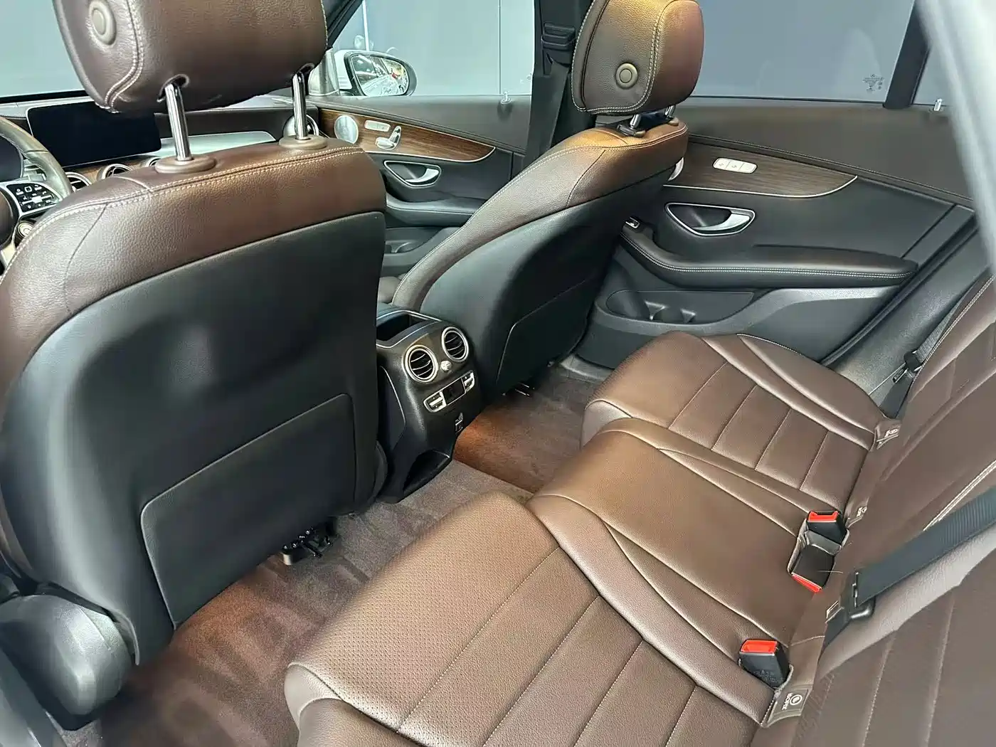 Mercedes-Benz GLC 2021 GLC 300 L 4MATIC Sporty фото 10