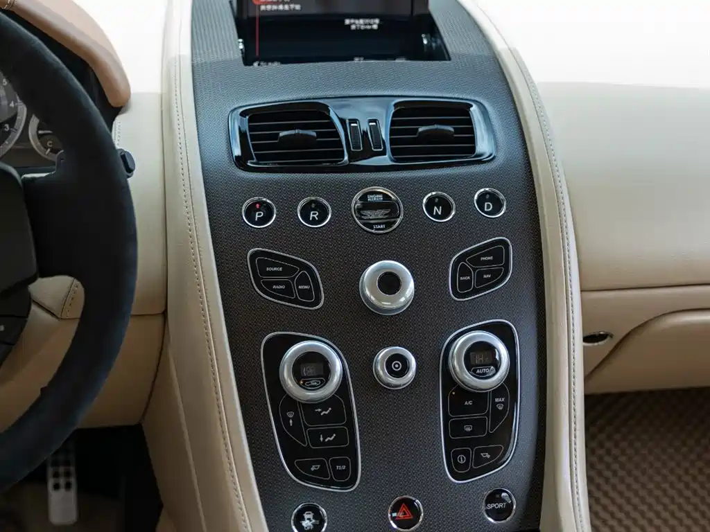 Aston Martin Rapide 2017 6.0L S фото 13