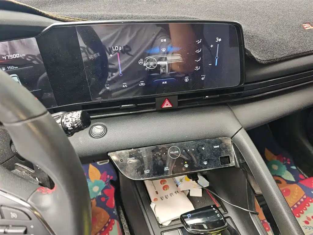Hyundai Elantra 2021 240TGDi DCT LUX Premium Edition фото 10