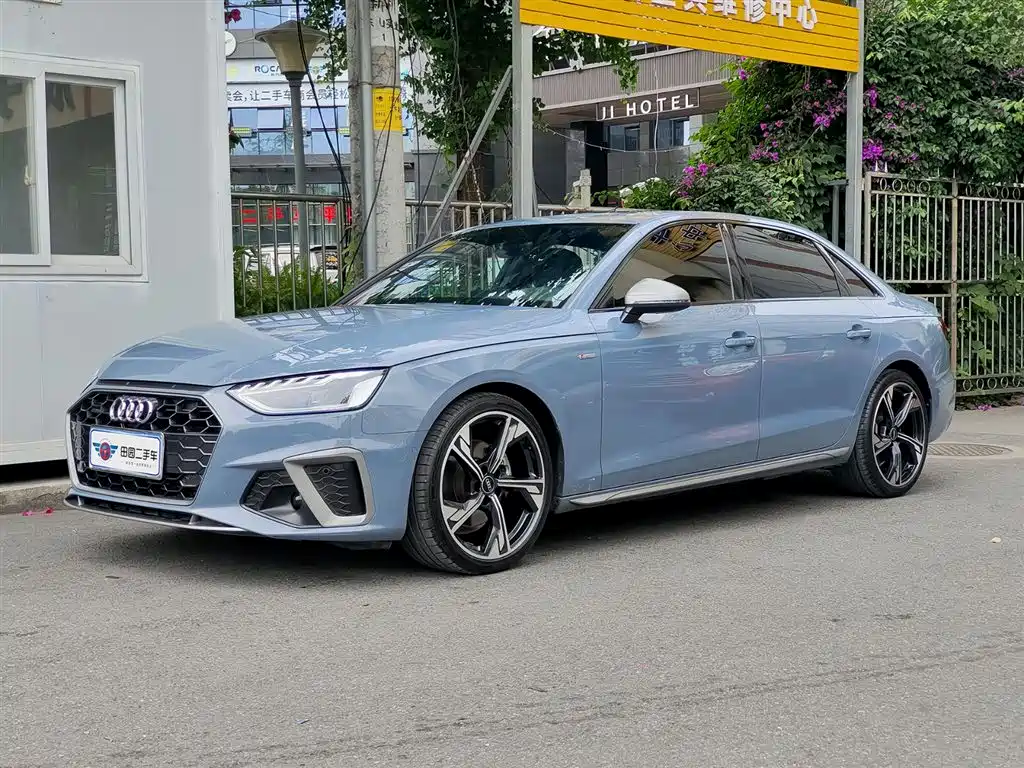 Audi A4L 2022 40 TFSI quattro RS Kit Burning Speed