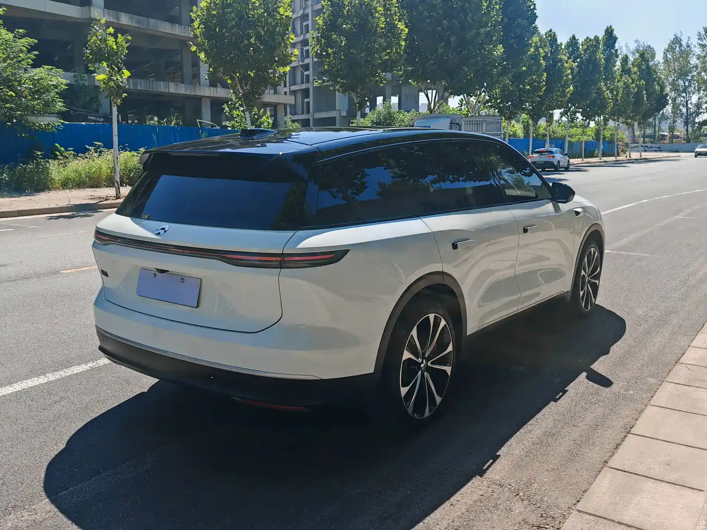 Фото 7 - NIO ES8