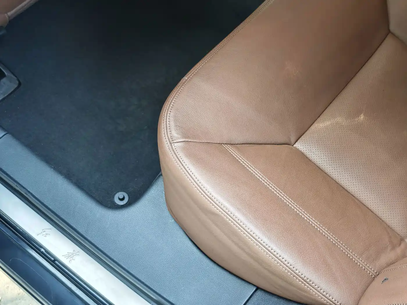 Hongqi H7 2017 2015 2.0T Luxury