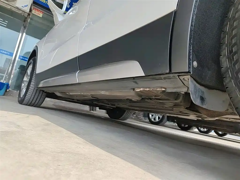 Cadillac XT4 2018 Model 28T 2WD Luxury фото 22
