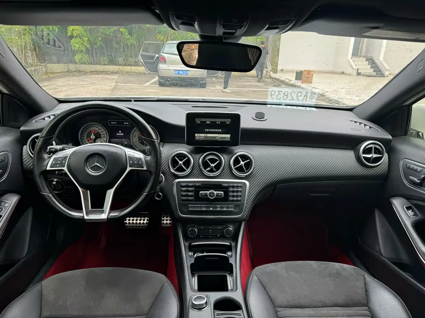 Mercedes-Benz A-Class (Import) 2015 A 200 Sport фото 6