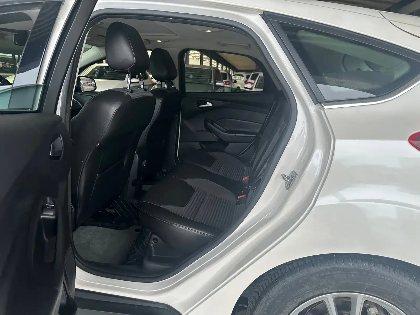 Фото 9 - Ford Focus