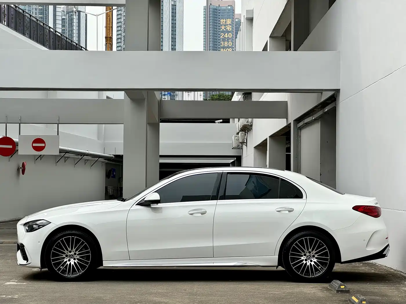 MERCEDES-BENZ C CLASS