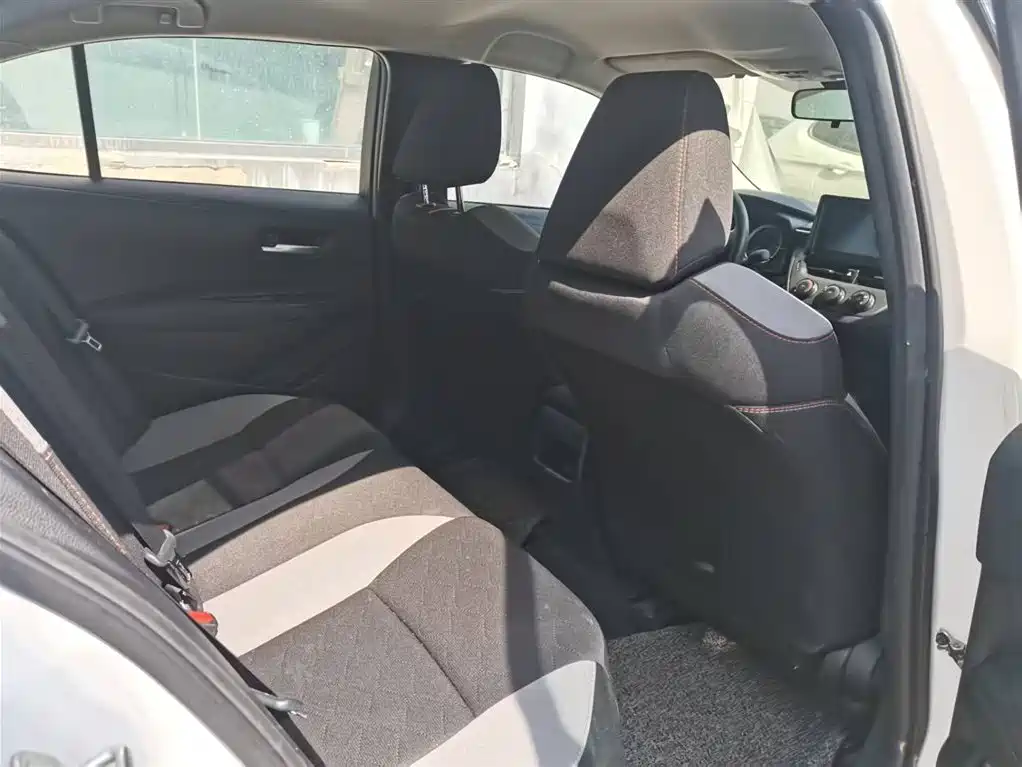 Toyota Corolla 2023 1.2T Pioneer Edition фото 9
