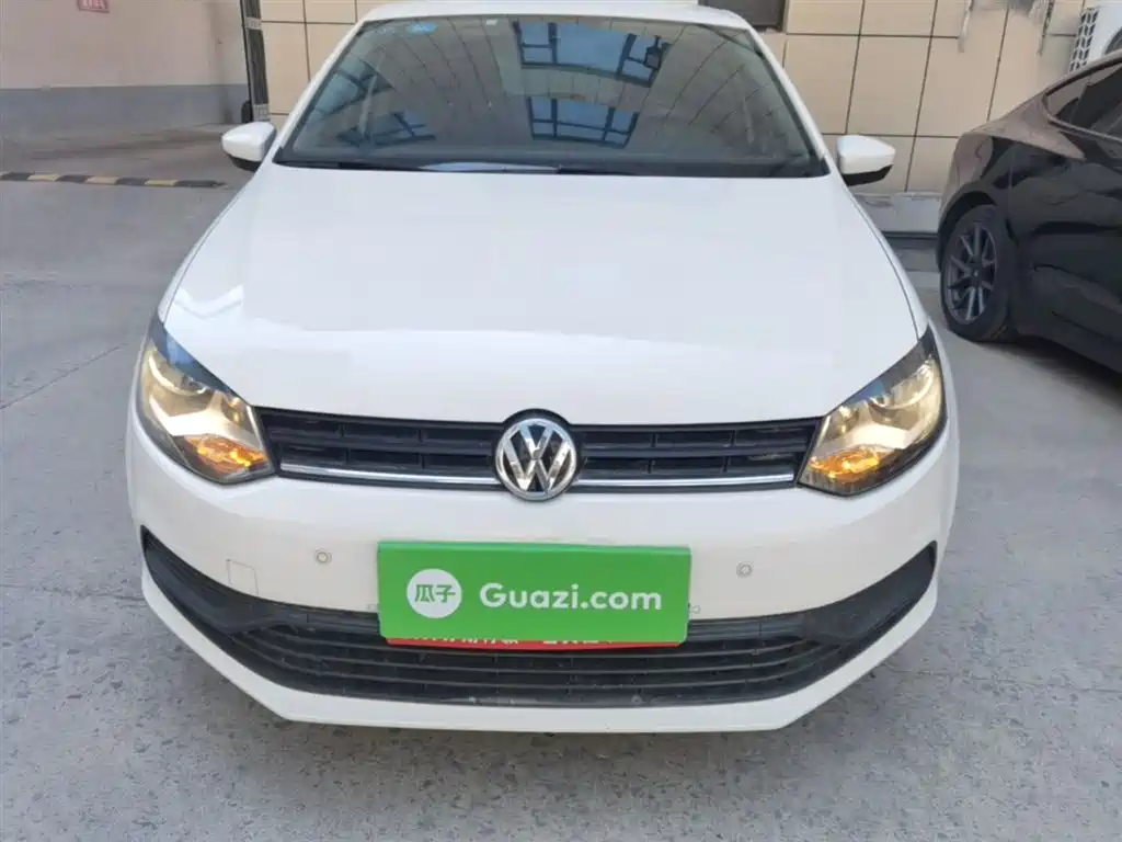 Volkswagen Polo 2016 1.4L Manual Trend фото 3