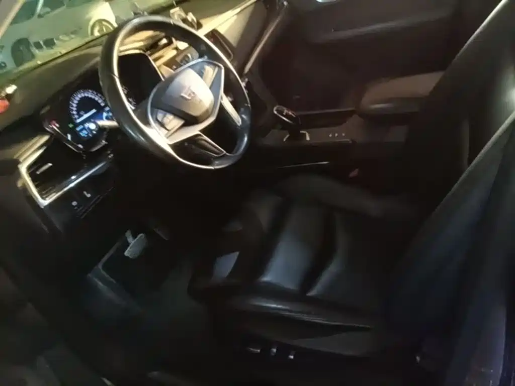 Cadillac XT5 2016 28T AWD Luxury Model фото 15