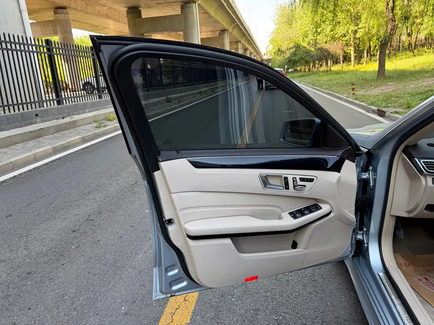 Mercedes-Benz E-Class 2015 E 260 L Sport фото 13