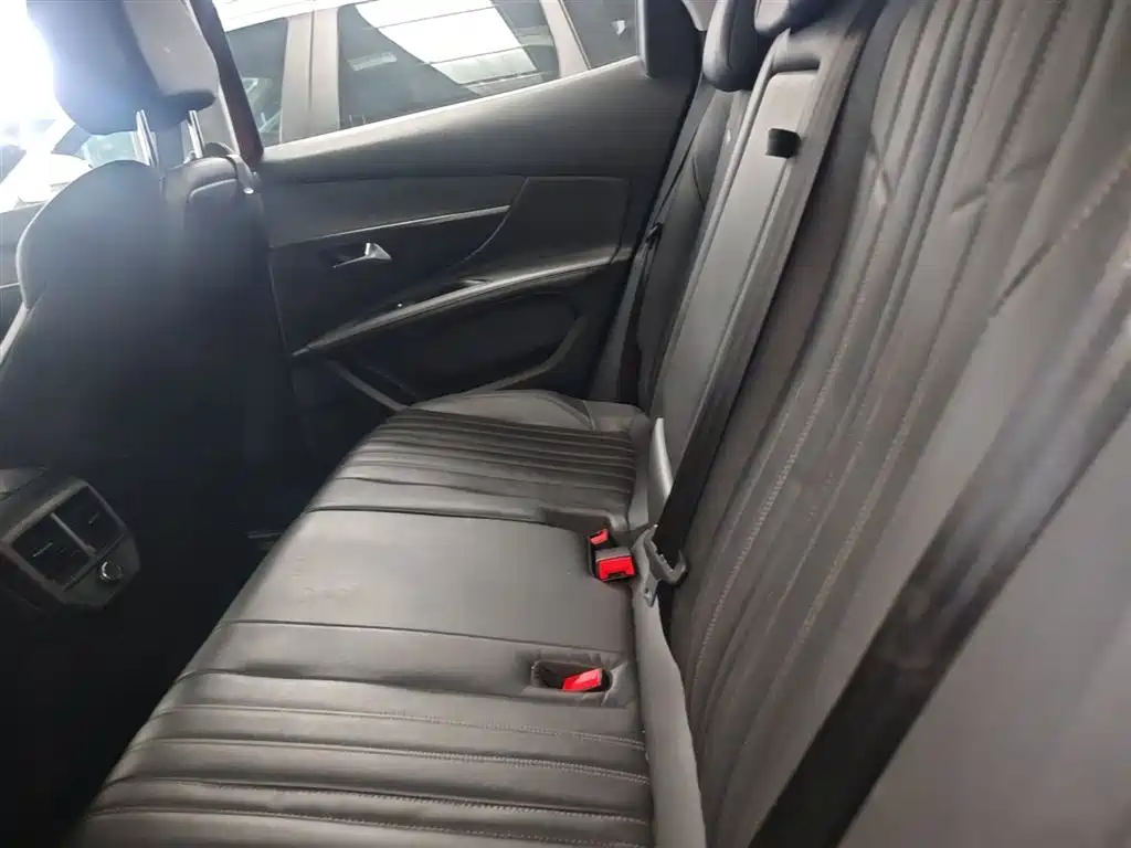 Peugeot 4008 2018 350THP Luxury фото 17