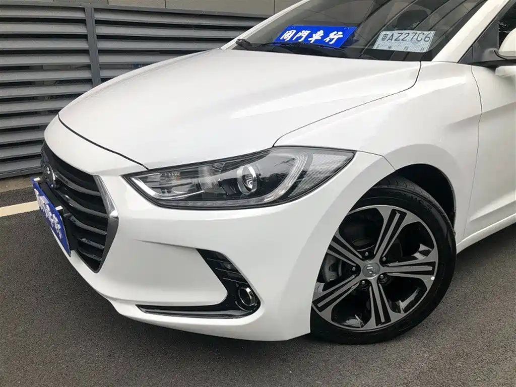 Hyundai Elantra 2019 1.4T Dual-clutch XuanDong·Vitality Type фото 3