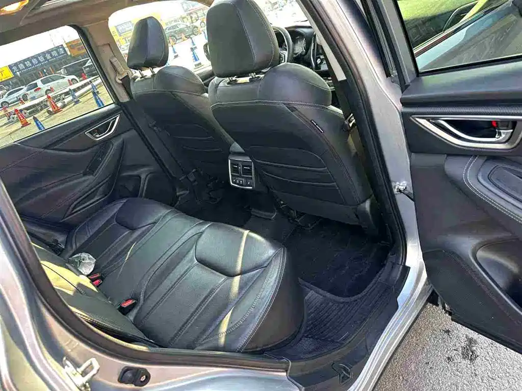 SUBARU FORESTER