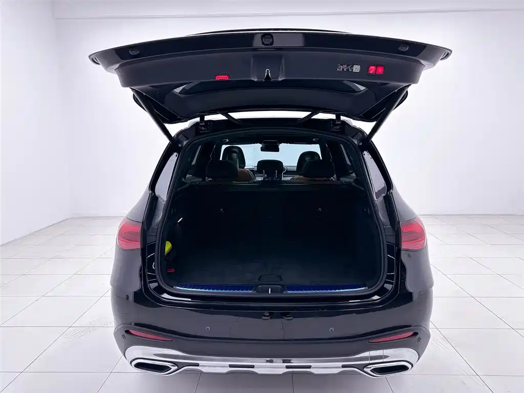 Mercedes-Benz GLC 2023 Facelift GLC 260 L 4MATIC Luxury 5-Seater фото 12