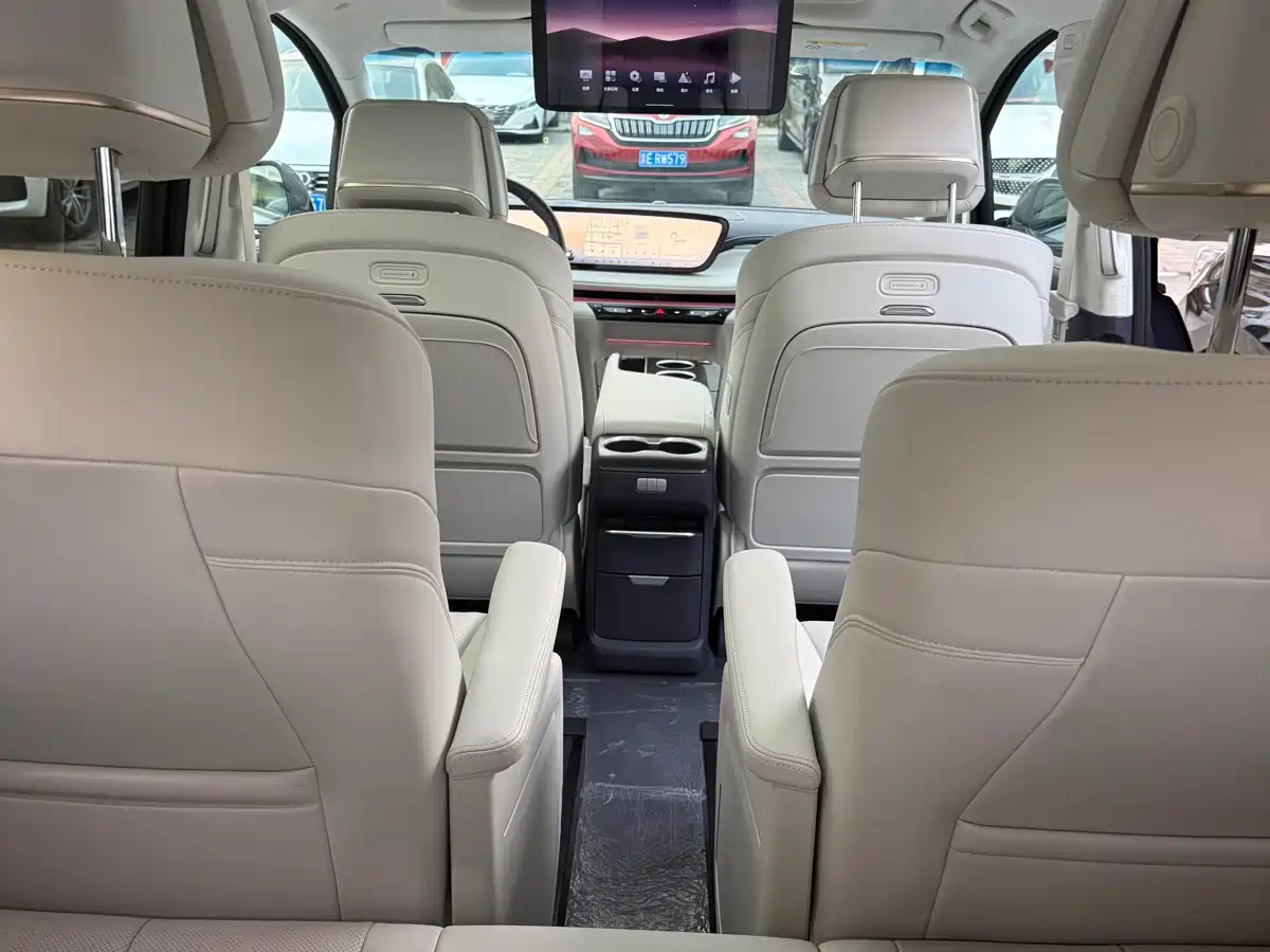 BUICK GL8 NEW ENERGY