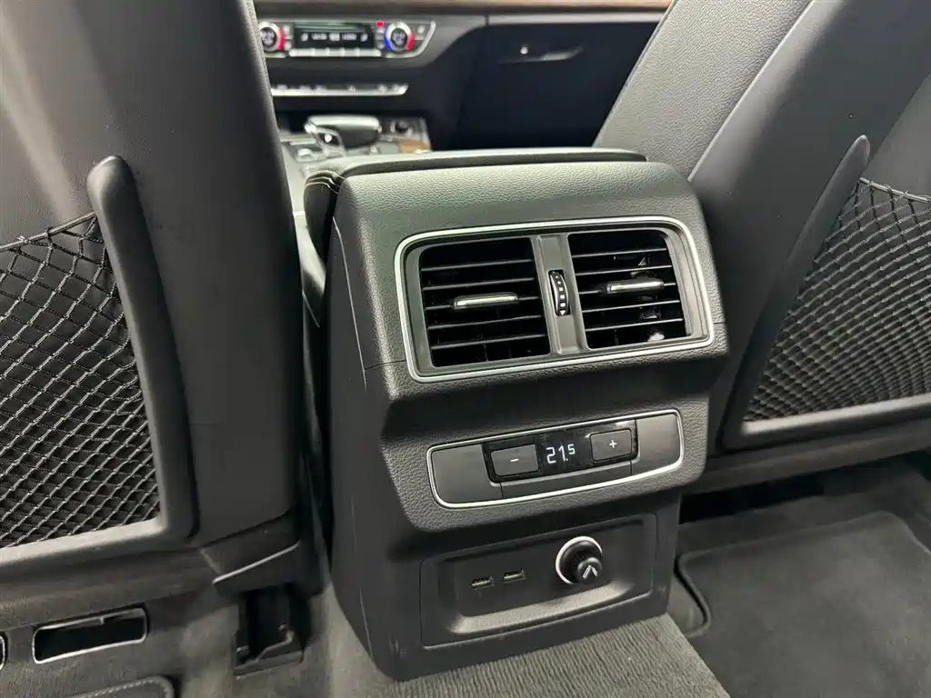 Audi Q5L 2018 Model 45 TFSI Premium Luxury Sport China V фото 16