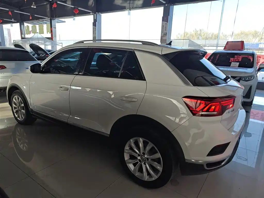 Volkswagen T-ROC 2018 230TSI DSG 2WD Progressive China V фото 4