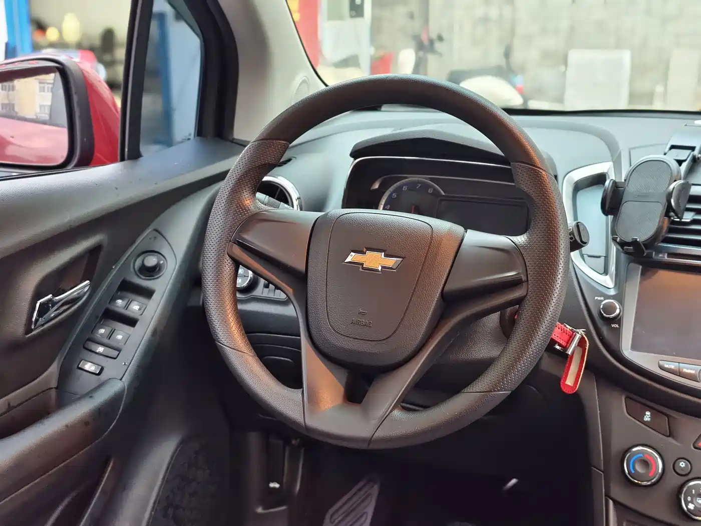 Chevrolet Trax 2014 1.4T Automatic 2WD Comfort фото 9
