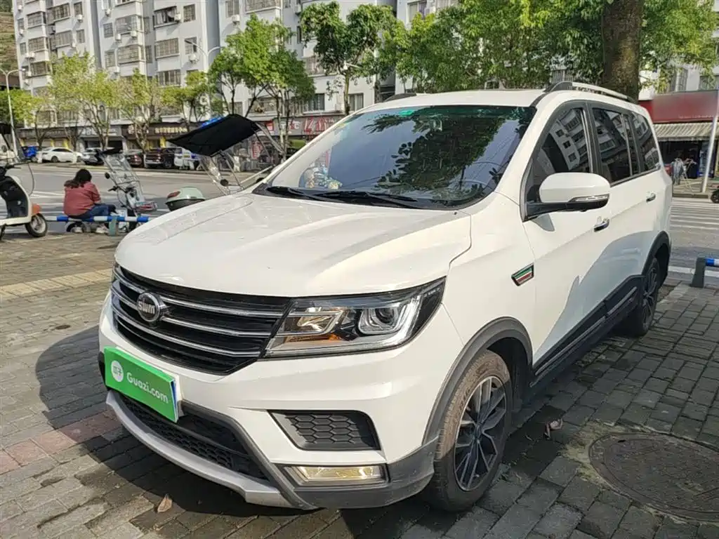 SWM Motor SWM X3 2021 2020 1.5L Manual Premium 7-seater